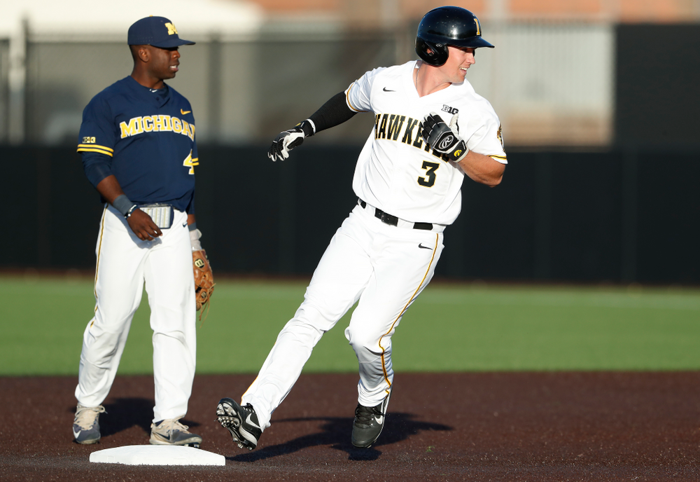 Iowa Hawkeyes infielder Matt Hoeg (3) against the Michigan Wolverines Friday, April 27, 2018 at Duane Banks Field in Iowa City. (Brian Ray/hawkeyesports.com)