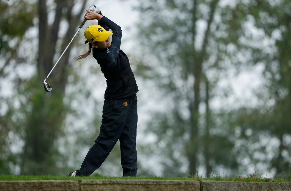 Iowa's Dana Lerner tees off during the final round of the Diane Thomason Invitational at Finkbine Golf Course on September 30, 2018. (Tork Mason/hawkeyesports.com)