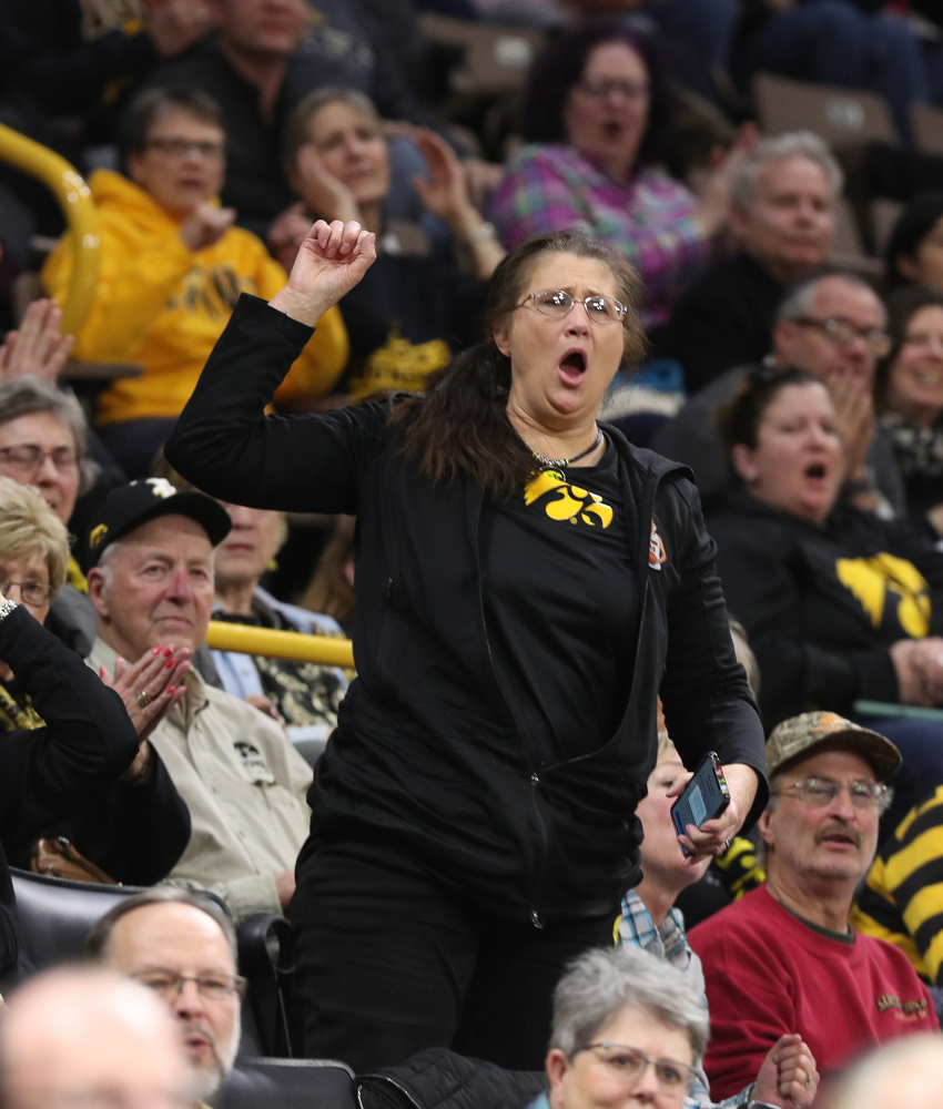 Eva Gustafson against the Illinois Fighting Illini Thursday, February 14, 2019 at Carver-Hawkeye Arena. (Brian Ray/hawkeyesports.com)