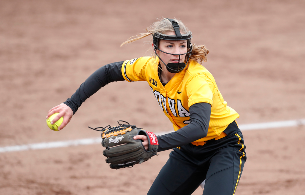 Iowa Hawkeyes starting pitcher/relief pitcher Allison Doocy (3) against UW Green Bay Tuesday, March 27, 2018 at Bob Pearl Field. (Brian Ray/hawkeyesports.com)