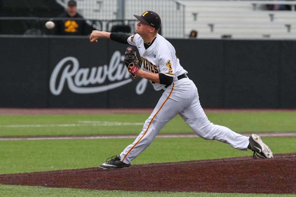 Iowa pitcher Trace Hoffman during baseball vs Michigan State game 3 at Duane Banks Field on Sunday, May 12, 2019. (Lily Smith/hawkeyesports.com)