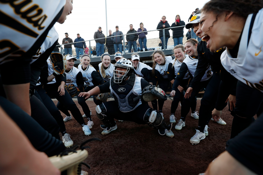 Iowa Hawkeyes catcher Devin Cantu (13) against Western Illinois Tuesday, April 17, 2018 at Bob Pearl Field. (Brian Ray/hawkeyesports.com)