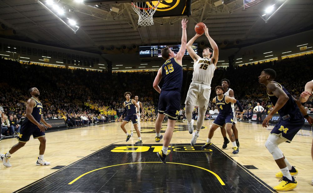 Iowa Hawkeyes forward Ryan Kriener (15) against the Michigan Wolverines Friday, February 1, 2019 at Carver-Hawkeye Arena. (Brian Ray/hawkeyesports.com)