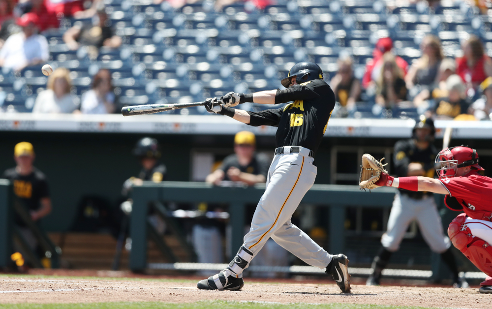Iowa Hawkeyes Tanner Wetrich (16) against the Nebraska Cornhuskers in the first round of the Big Ten Baseball Tournament Friday, May 24, 2019 at TD Ameritrade Park in Omaha, Neb. (Brian Ray/hawkeyesports.com)