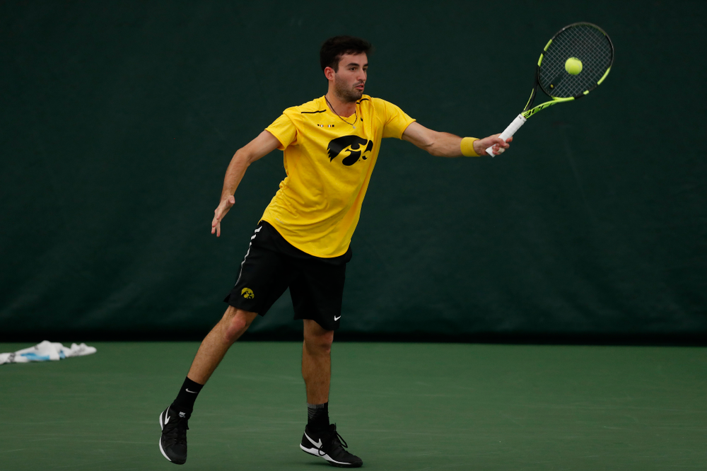 Josh Silverstein against the Illinois Fighting Illini Saturday, March 31, 2018 at Hawkeye Tennis and Recreation Center. (Brian Ray/hawkeyesports.com)