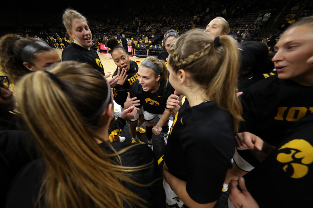 Iowa Hawkeyes guard Makenzie Meyer (3) against North Alabama Thursday, November 14, 2019 at Carver-Hawkeye Arena. (Brian Ray/hawkeyesports.com)
