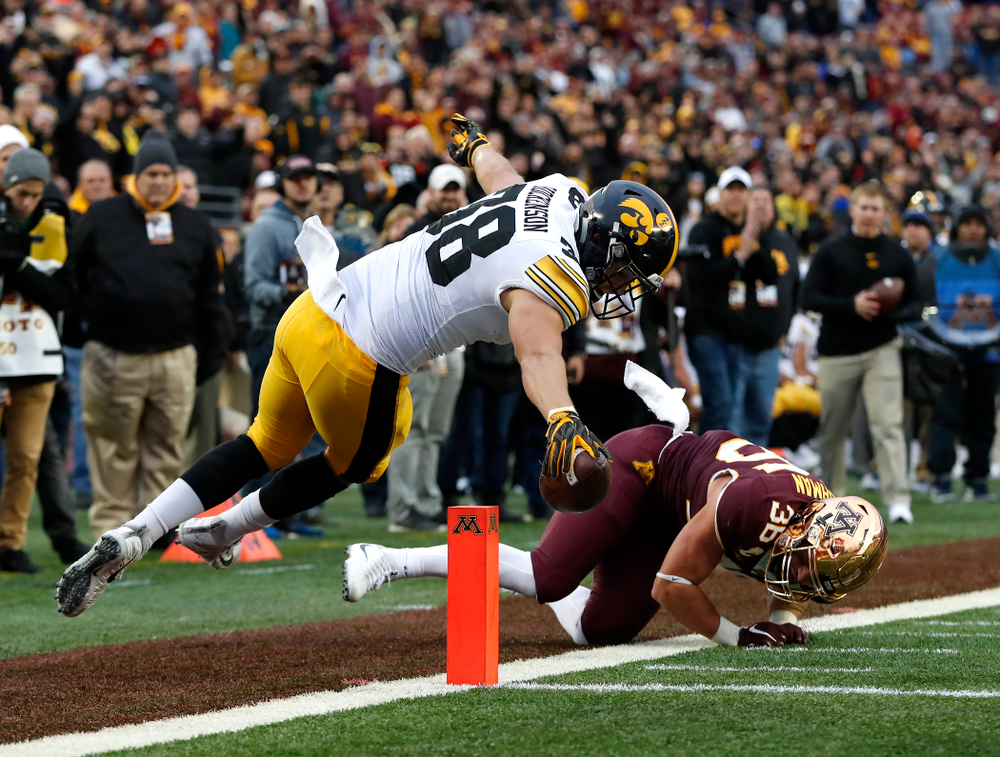 Iowa Hawkeyes tight end T.J. Hockenson (38) against the Minnesota Golden Gophers Saturday, October 6, 2018 at TCF Bank Stadium. (Brian Ray/hawkeyesports.com)