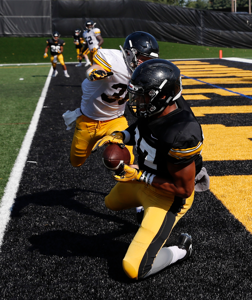 Iowa Hawkeyes tight end Noah Fant (87) during camp practice No. 17 Wednesday, August 22, 2018 at the Kenyon Football Practice Facility. (Brian Ray/hawkeyesports.com)