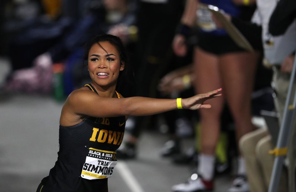 Iowa's Tria Simmons competes in the Shot Put during the Black and Gold Premier meet Saturday, January 26, 2019 at the Recreation Building. (Brian Ray/hawkeyesports.com)