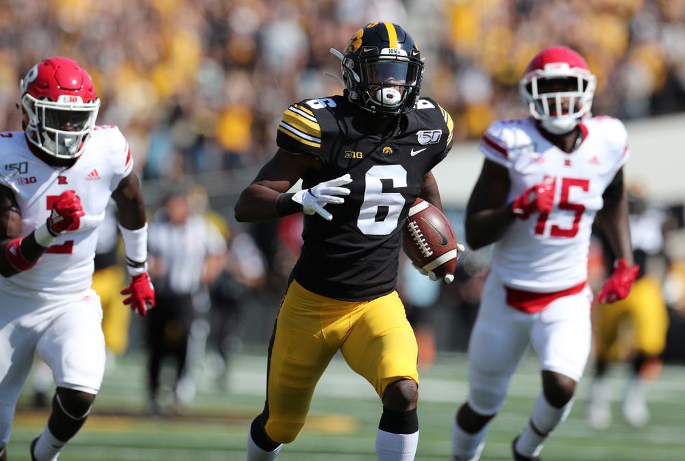Iowa Hawkeyes wide receiver Ihmir Smith-Marsette (6) scores a touchdown against the Rutgers Scarlet Knights Saturday, September 7, 2019 at Kinnick Stadium. (Brian Ray/hawkeyesports.com)