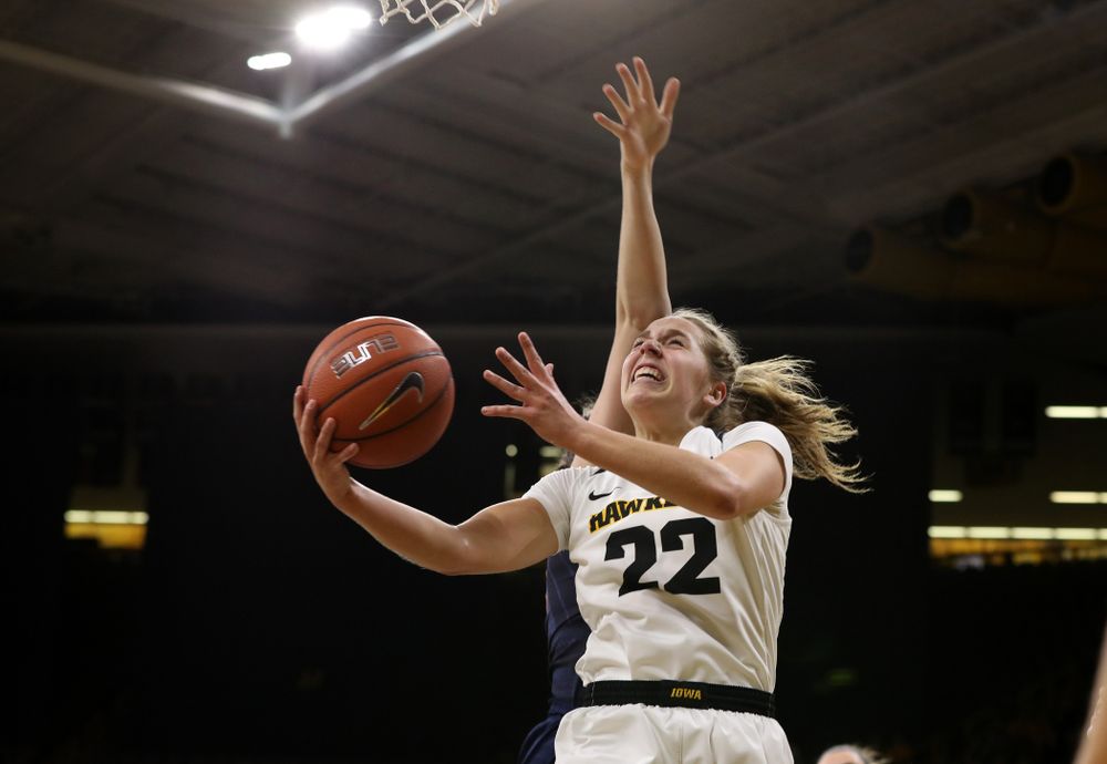 Iowa Hawkeyes guard Kathleen Doyle (22) against the Illinois Fighting Illini Thursday, February 14, 2019 at Carver-Hawkeye Arena. (Brian Ray/hawkeyesports.com)