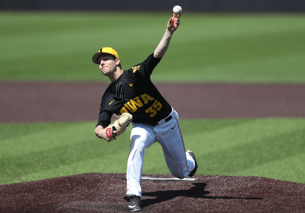 Iowa Hawkeyes Cam Baumann (35) delivers the ball to the plate during game two against UC Irvine Saturday, May 4, 2019 at Duane Banks Field. (Brian Ray/hawkeyesports.com)