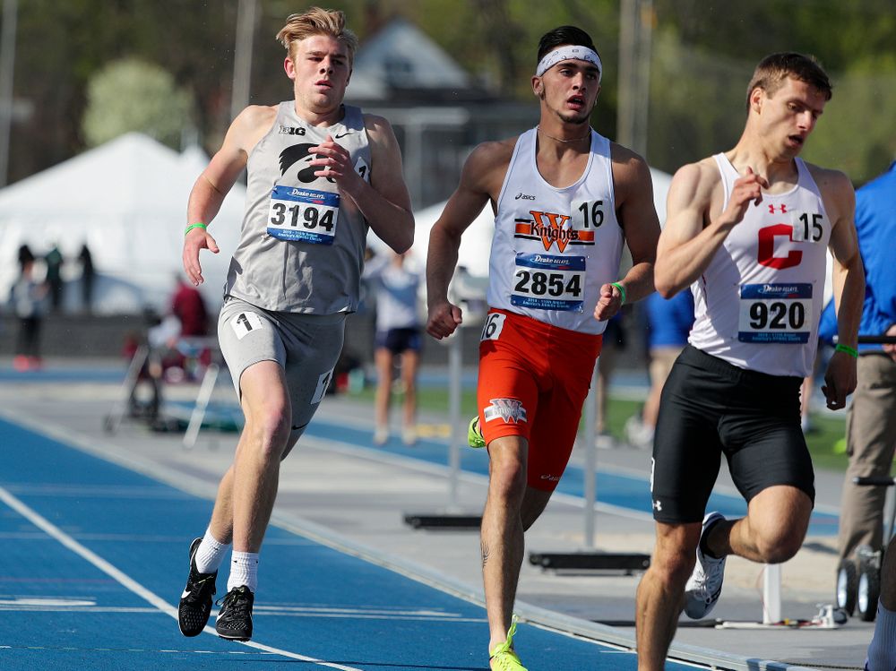 Iowa's Josh Andrews runs the men's 800 meter event during the first day of the Drake Relays at Drake Stadium in Des Moines on Thursday, Apr. 25, 2019. (Stephen Mally/hawkeyesports.com)