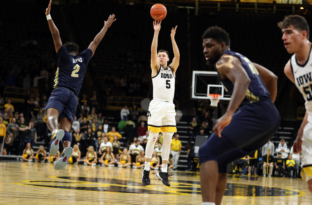 Iowa Hawkeyes guard CJ Fredrick (5) against Oral Roberts Friday, November 15, 2019 at Carver-Hawkeye Arena. (Brian Ray/hawkeyesports.com)