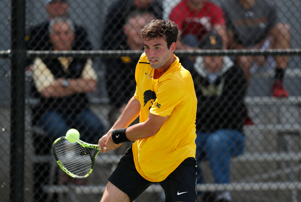 Josh Silverstein against Northwestern in the first round of the 2018 Big Ten Men's Tennis Tournament Thursday, April 26, 2018 at the Hawkeye Tennis and Recreation Complex. (Brian Ray/hawkeyesports.com)