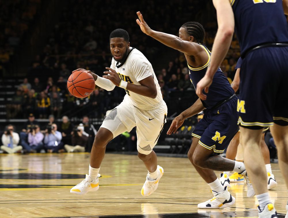 Iowa Hawkeyes guard Isaiah Moss (4) against the Michigan Wolverines Friday, February 1, 2019 at Carver-Hawkeye Arena. (Brian Ray/hawkeyesports.com)