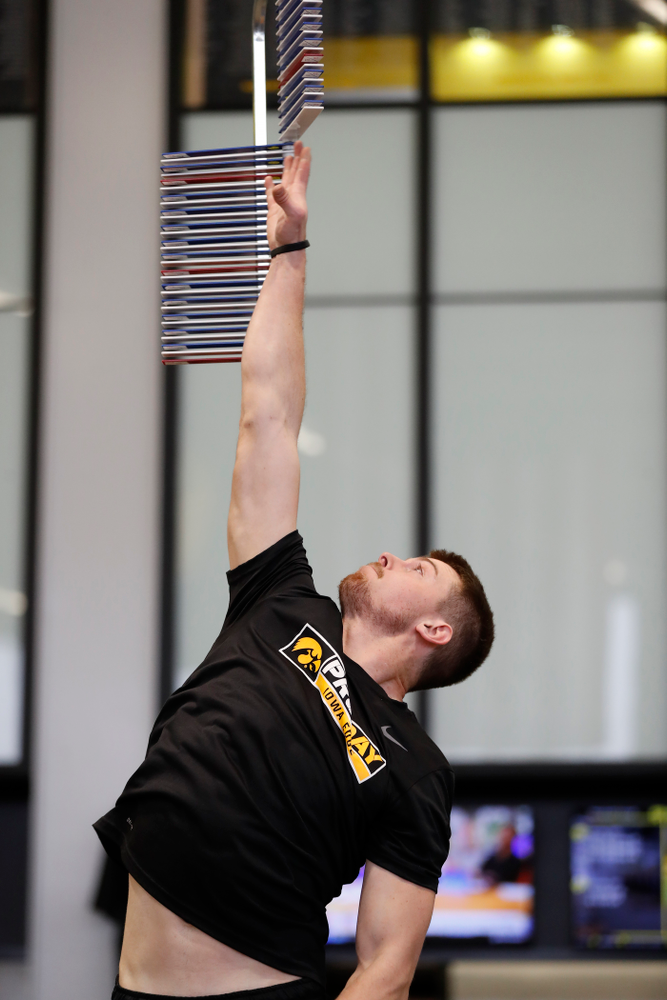 Iowa Hawkeyes wide receiver Matt VandeBerg (89) during the team's annual pro day Monday, March 26, 2018 at the Hansen Football Performance Center. (Brian Ray/hawkeyesports.com)