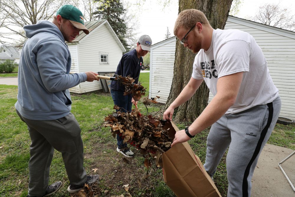 Members of the Hawkeye Football team volunteer at United Action for Youth during the annual Iowa Athletics Day of Caring Sunday, April 28, 2019 in Iowa City. (Brian Ray/hawkeyesports.com)