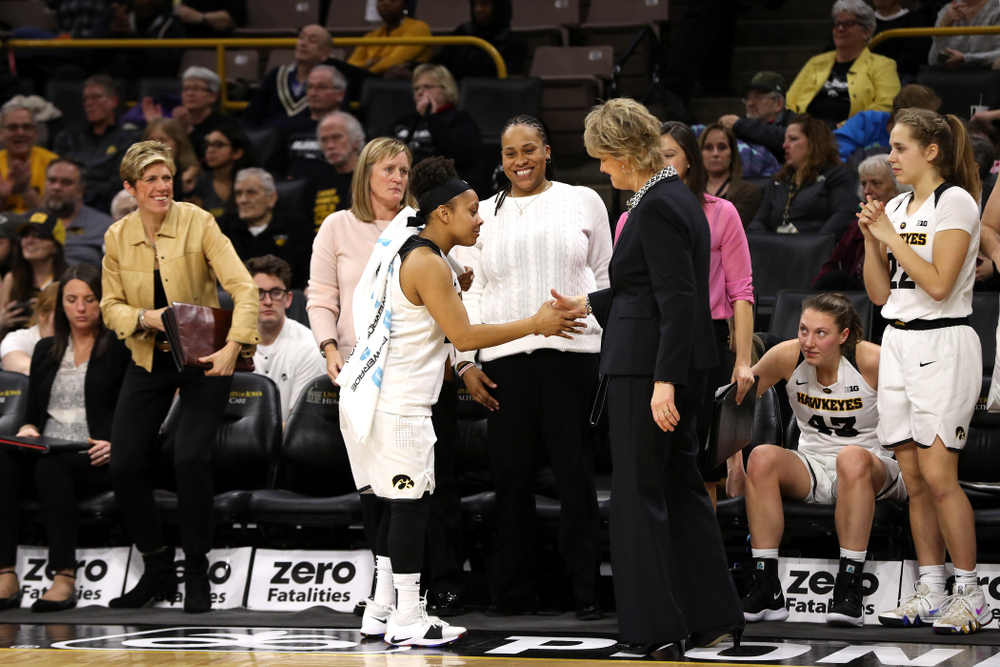 Iowa Hawkeyes guard Tania Davis (11) and head coach Lisa Bluder against the Illinois Fighting Illini Thursday, February 14, 2019 at Carver-Hawkeye Arena. (Brian Ray/hawkeyesports.com)