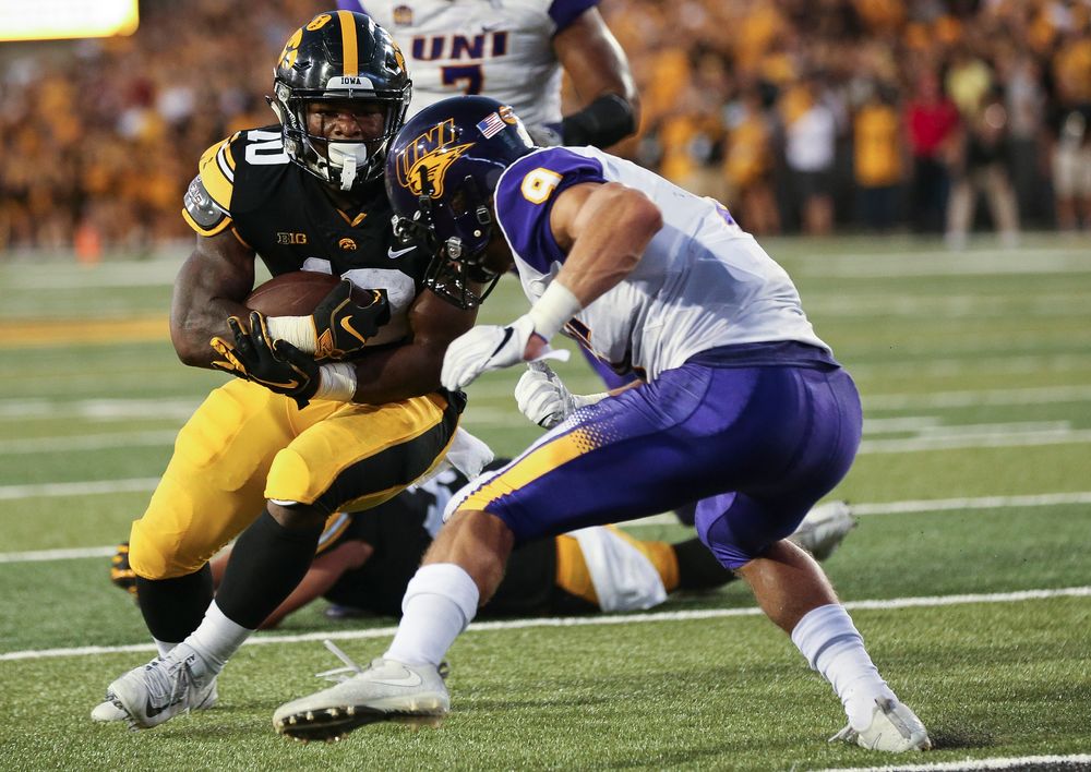 Iowa Hawkeyes running back Mekhi Sargent (10) runs the ball during a game against Northern Iowa at Kinnick Stadium on September 15, 2018. (Tork Mason/hawkeyesports.com)