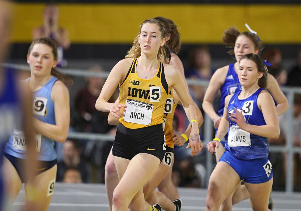 Iowa’s Mary Arch runs the women’s 1 mile run event at the Black and Gold Invite at the Recreation Building in Iowa City on Saturday, February 1, 2020. (Stephen Mally/hawkeyesports.com)