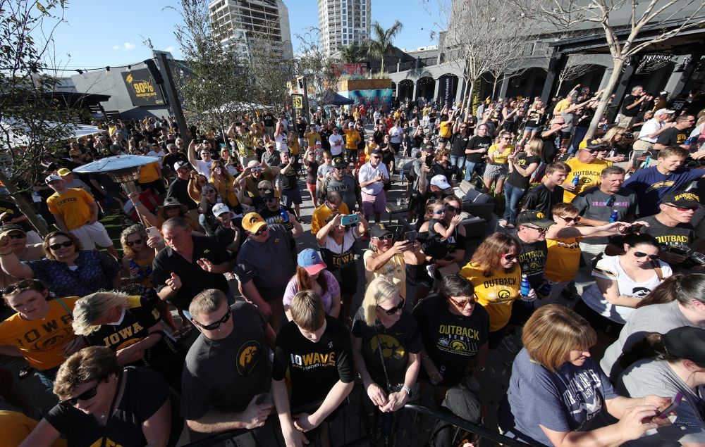 The 2019 Outback Bowl Hawkeye Huddle Monday, December 31, 2018 at Sparkman Wharf in Tampa, FL. (Brian Ray/hawkeyesports.com)