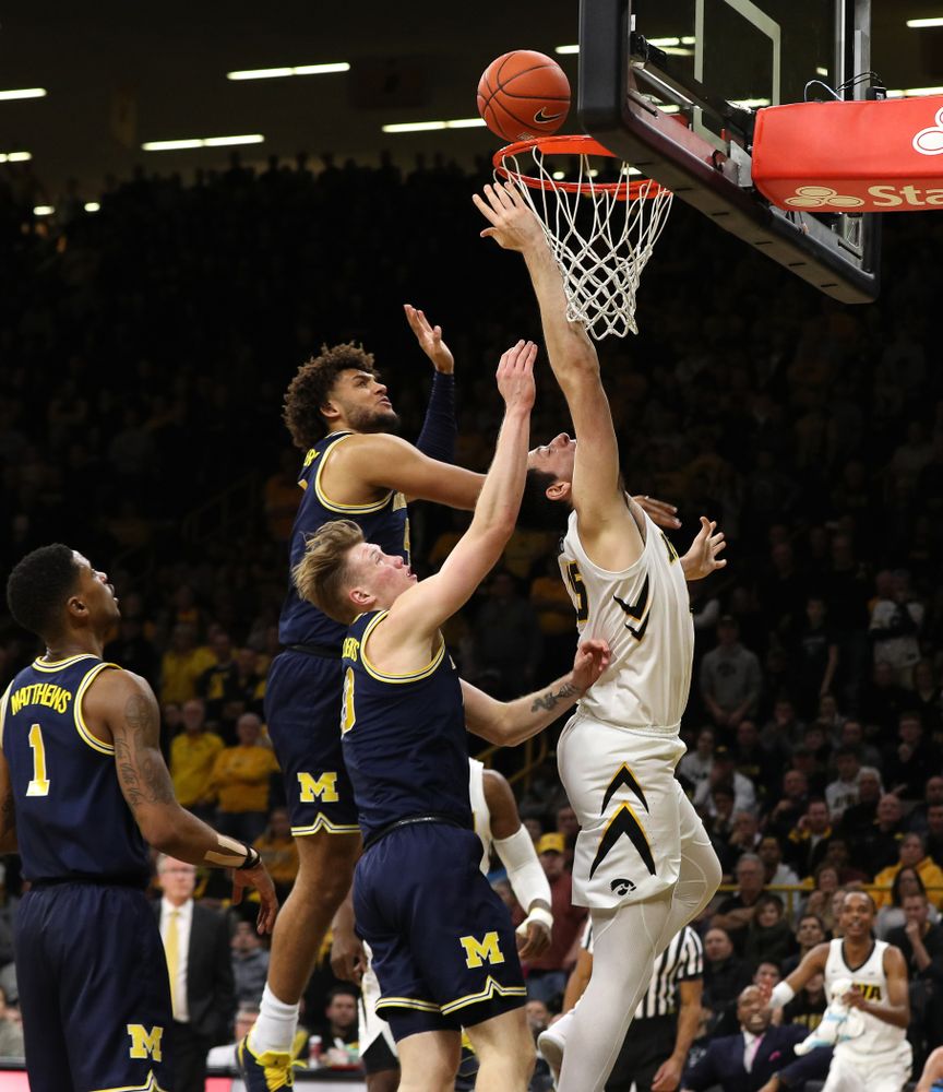 Iowa Hawkeyes forward Ryan Kriener (15) against the Michigan Wolverines Friday, February 1, 2019 at Carver-Hawkeye Arena. (Brian Ray/hawkeyesports.com)