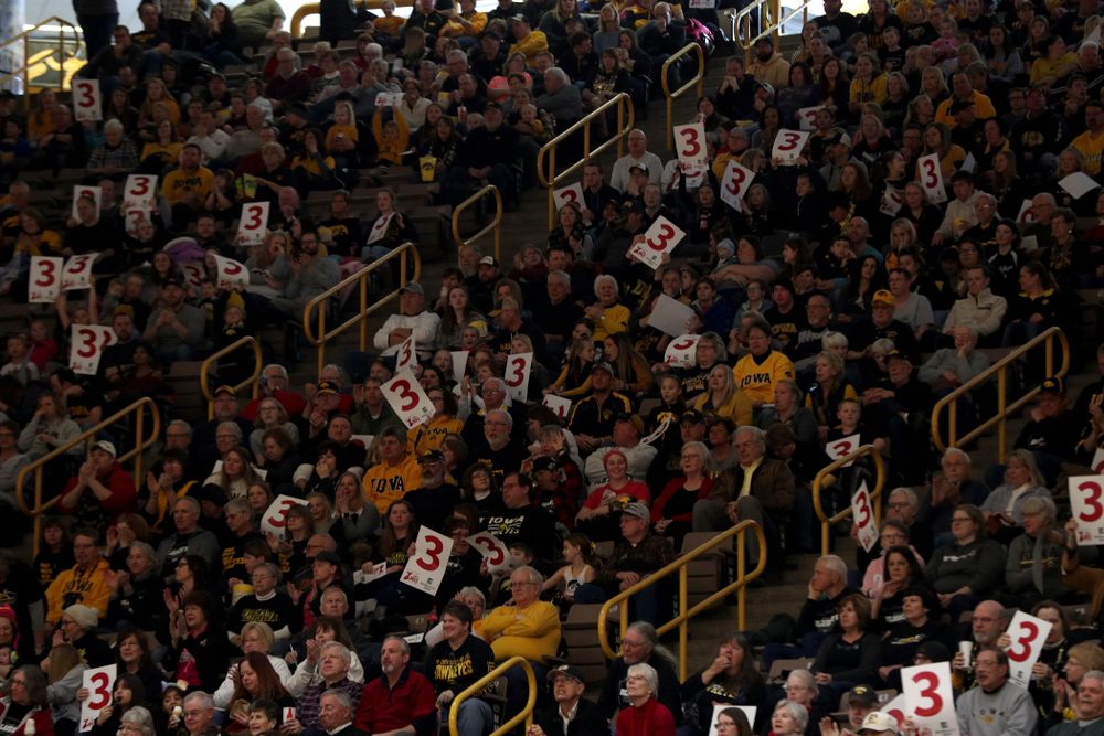 Fans cheer on the Iowa Hawkeyes against the Purdue Boilermakers Sunday, January 27, 2019 at Carver-Hawkeye Arena. (Brian Ray/hawkeyesports.com)