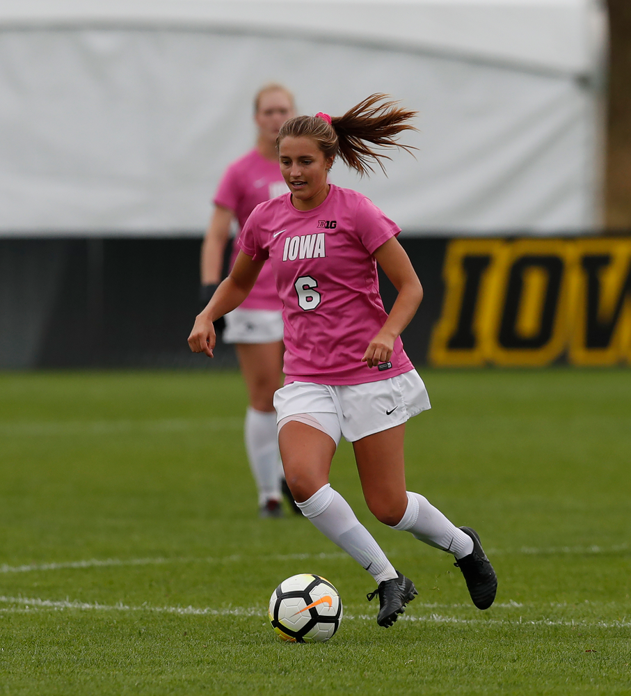 Iowa Hawkeyes Isabella Blackman (6) against Michigan Sunday, October 14, 2018 at the Iowa Soccer Complex. (Brian Ray/hawkeyesports.com)