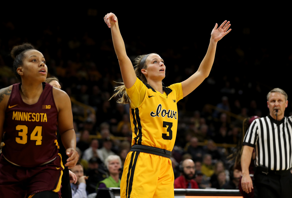 Iowa Hawkeyes guard Makenzie Meyer (3) against the Minnesota Golden Gophers Thursday, February 27, 2020 at Carver-Hawkeye Arena. (Brian Ray/hawkeyesports.com)