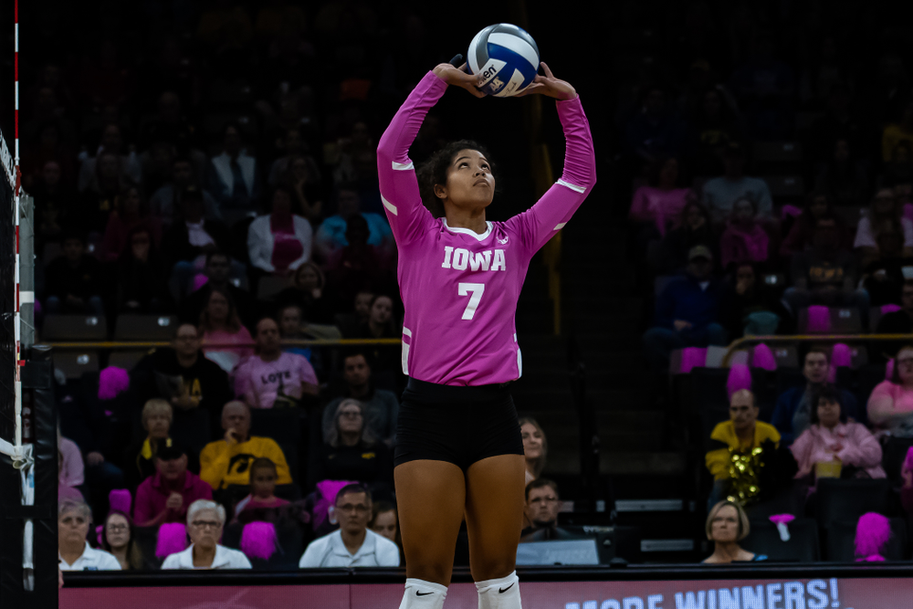 Iowa Hawkeyes setter Gabrielle Orr (7) against the Wisconsin Badgers Saturday, October 6, 2018 at Carver-Hawkeye Arena. (Clem Messerli/Iowa Sports Pictures)