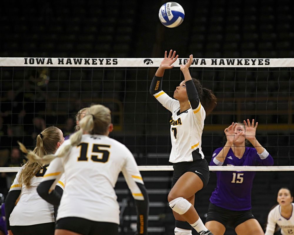Iowa’s Brie Orr (7) sets the ball during their Big Ten/Pac-12 Challenge match at Carver-Hawkeye Arena in Iowa City on Saturday, Sep 7, 2019. (Stephen Mally/hawkeyesports.com)