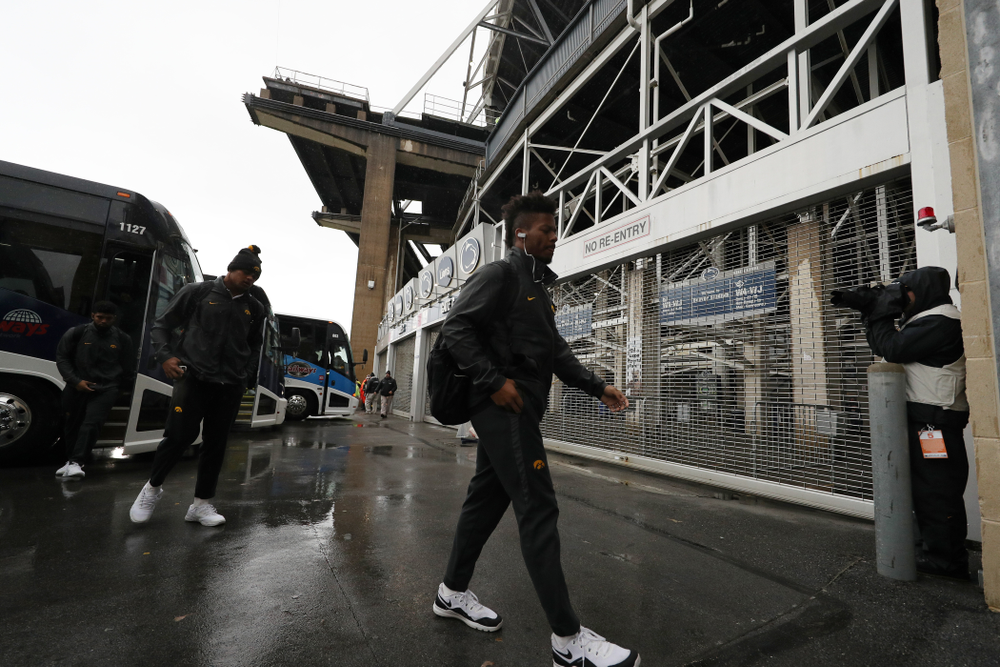 Iowa Hawkeyes running back Ivory Kelly-Martin (21) against the Penn State Nittany Lions Saturday, October 27, 2018 at Beaver Stadium in University Park, Pa. (Brian Ray/hawkeyesports.com)