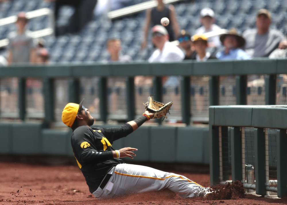 Iowa Hawkeyes Izaya Fullard (20) against the Nebraska Cornhuskers in the first round of the Big Ten Baseball Tournament Friday, May 24, 2019 at TD Ameritrade Park in Omaha, Neb. (Brian Ray/hawkeyesports.com)