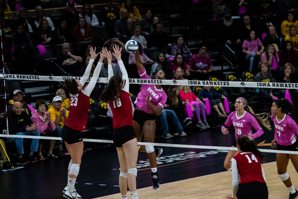 Iowa Hawkeyes middle blocker Amiya Jones (9) against the Wisconsin Badgers Saturday, October 6, 2018 at Carver-Hawkeye Arena. (Clem Messerli/Iowa Sports Pictures)