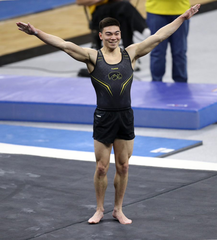 Iowa's Brandon Wong competes on the floor against Oklahoma Saturday, February 9, 2019 at Carver-Hawkeye Arena. (Brian Ray/hawkeyesports.com)