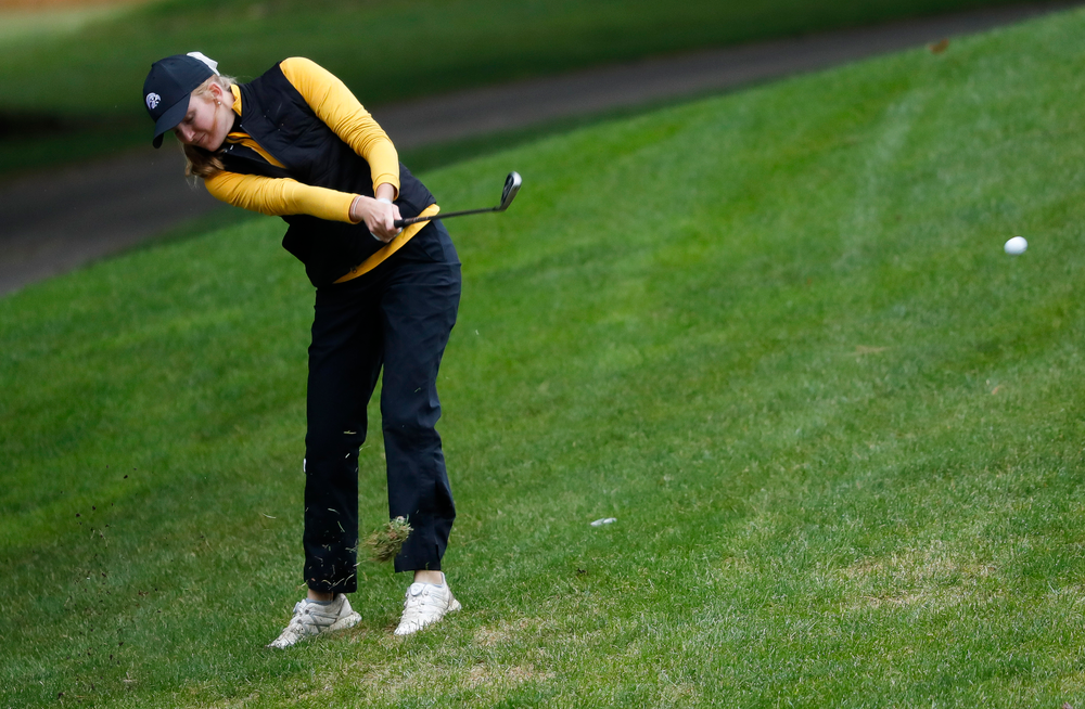Iowa's Annalee Dannegger hits an approach shot during the Diane Thomason Invitational at Finkbine Golf Course on September 29, 2018. (Tork Mason/hawkeyesports.com)