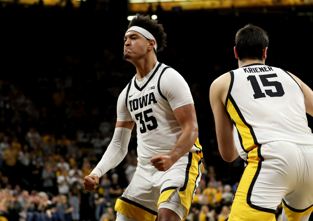 Iowa Hawkeyes forward Cordell Pemsl (35) against the Ohio State Buckeyes Thursday, February 20, 2020 at Carver-Hawkeye Arena. (Brian Ray/hawkeyesports.com)