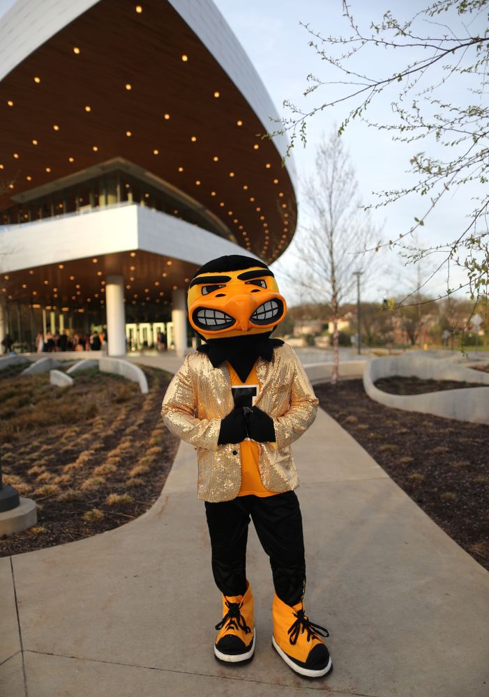 The 2019 Golden Herkys yellow carpet Tuesday, April 23, 2019 at Hancher Auditorium. (Brian Ray/hawkeyesports.com)