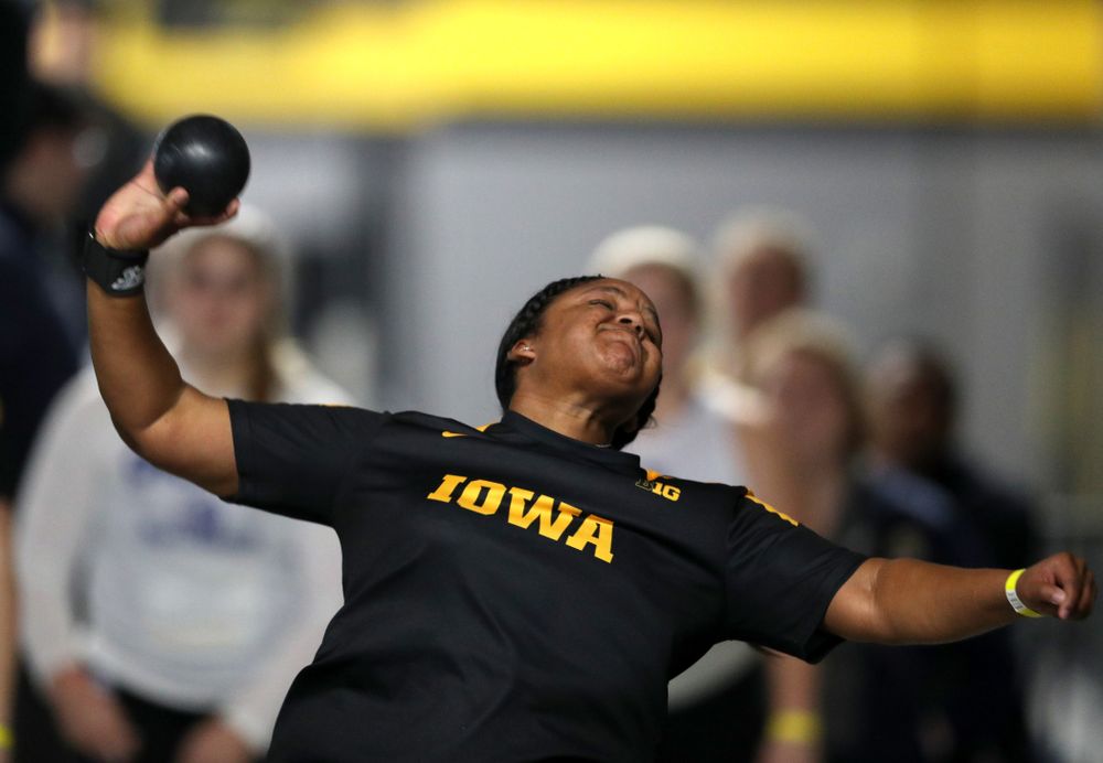 Iowa's Nia Britt competes in the Shot Put during the Black and Gold Premier meet Saturday, January 26, 2019 at the Recreation Building. (Brian Ray/hawkeyesports.com)