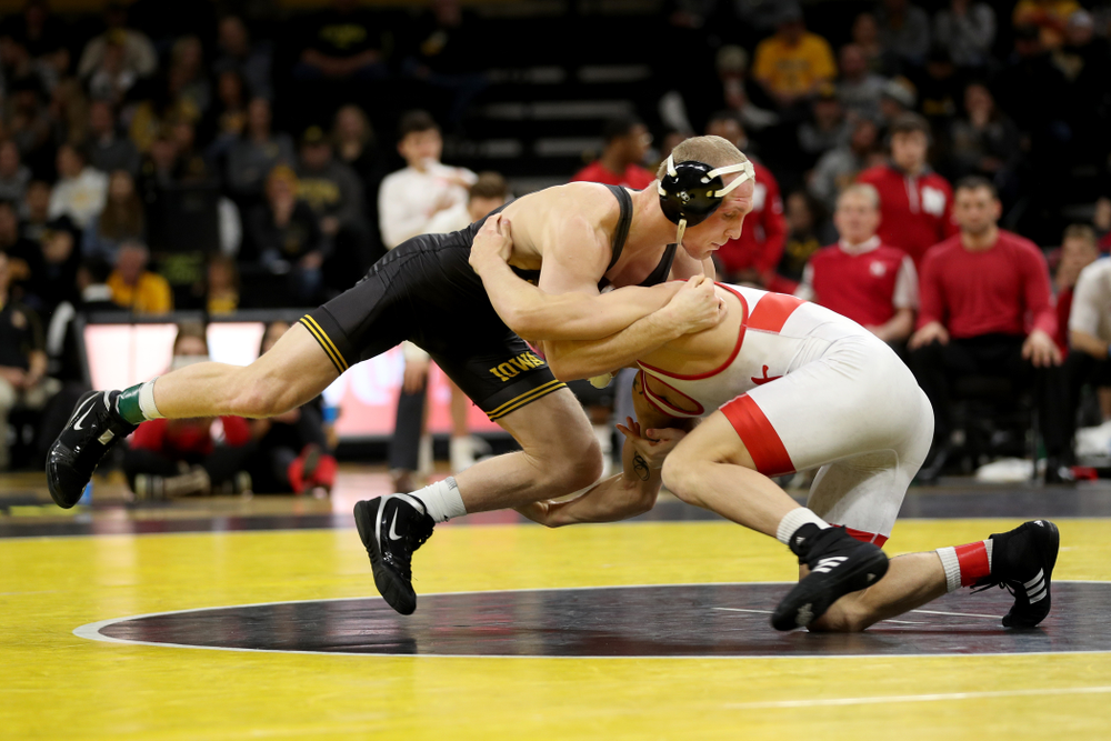 Iowa’s Kaleb Young wrestles Nebraska’s Peyton Rob at 157 pounds Saturday, January 18, 2020 at Carver-Hawkeye Arena. Young won the match 6-4. (Brian Ray/hawkeyesports.com)
