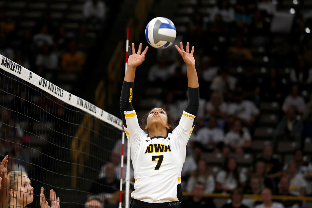Iowa Hawkeyes setter Gabrielle Orr (7) against the Michigan State Spartans Friday, September 21, 2018 at Carver-Hawkeye Arena. (Brian Ray/hawkeyesports.com)