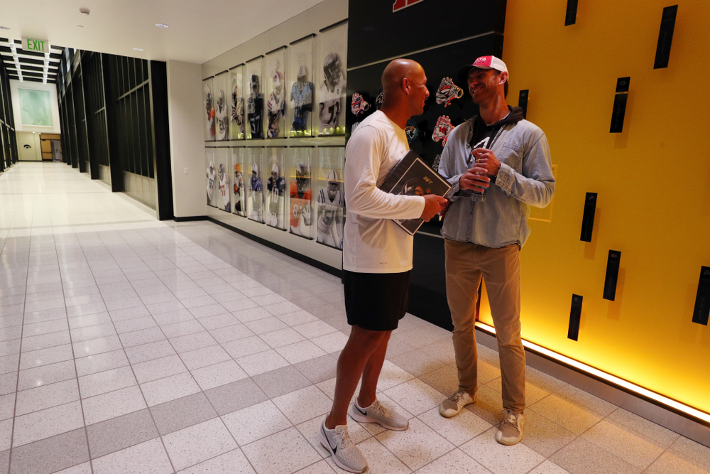 Honorary Captain Ricky Stanzi addresses the team Friday, October 11, 2019 at the Hansen Football Performance Center. (Brian Ray/hawkeyesports.com)