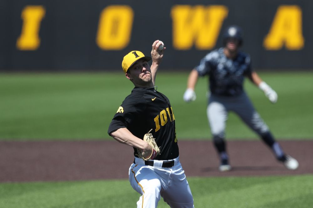 Iowa Hawkeyes Cam Baumann (35) delivers the ball to the plate during game two against UC Irvine Saturday, May 4, 2019 at Duane Banks Field. (Brian Ray/hawkeyesports.com)