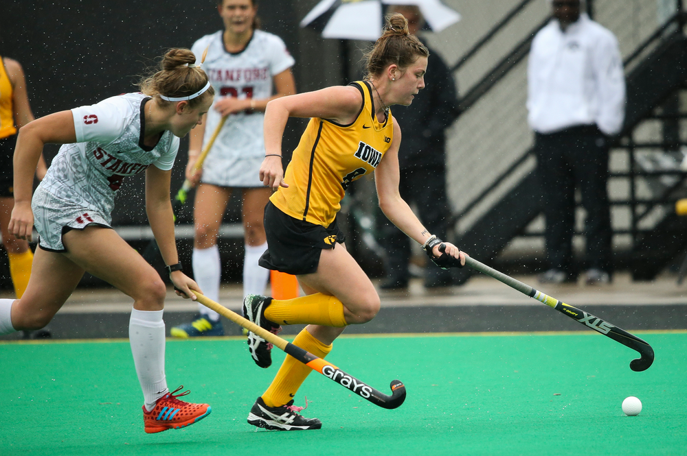 Iowa Hawkeyes midfielder Nikki Freeman (8) dribbles during a game against Stanford at Grant Field on October 7, 2018. (Tork Mason/hawkeyesports.com)