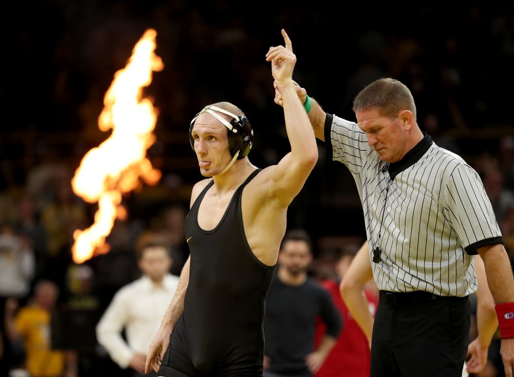 Iowa’s Kaleb Young wrestles Nebraska’s Peyton Rob at 157 pounds Saturday, January 18, 2020 at Carver-Hawkeye Arena. Young won the match 6-4. (Brian Ray/hawkeyesports.com)