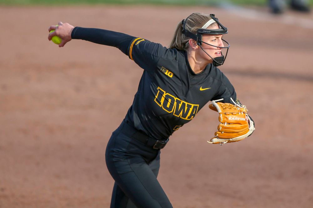 Iowa pitcher Allison Doocy (3) at softball vs Illinois game 3 on Saturday, April 13, 2019 at Bob Pearl Field. (Lily Smith/hawkeyesports.com)