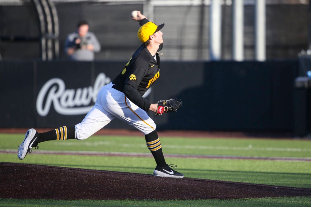 Iowa pitcher Trenton Wallace at the game vs. Bradley on Tuesday, March 26, 2019 at (place). (Lily Smith/hawkeyesports.com)