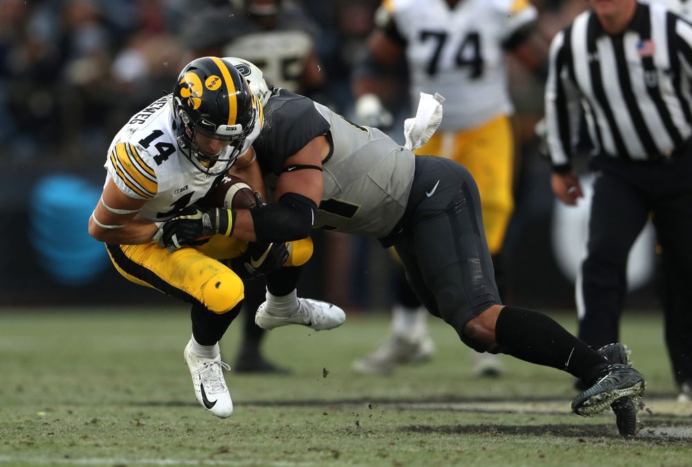 Iowa Hawkeyes wide receiver Kyle Groeneweg (14) against the Purdue Boilermakers Saturday, November 3, 2018 Ross Ade Stadium in West Lafayette, Ind. (Brian Ray/hawkeyesports.com)