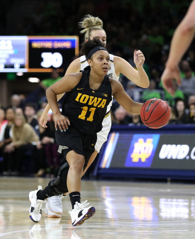 Iowa Hawkeyes guard Tania Davis (11) against the Notre Dame Fighting Irish Thursday, November 29, 2018 at the Joyce Center in South Bend, Ind. (Brian Ray/hawkeyesports.com)